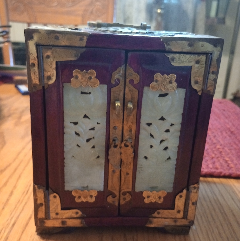Antique 1700s authentic jade jewelery box - Picture 2 of 16